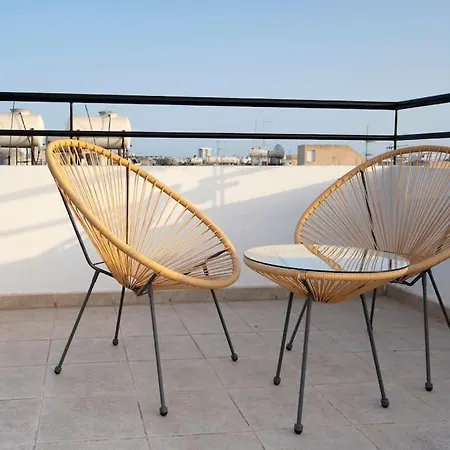 Center Floor Big Balcony 2br Close To The Apartment *