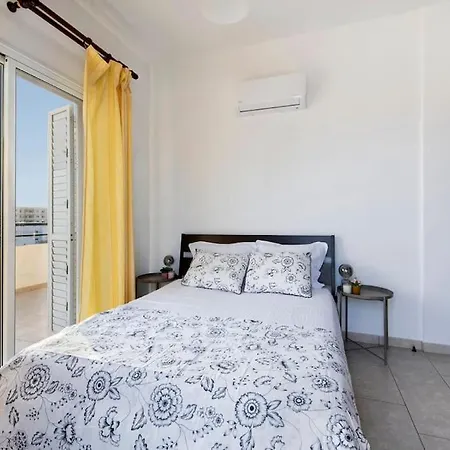 Apartament Center Floor Big Balcony 2br Close To The Larnaca
