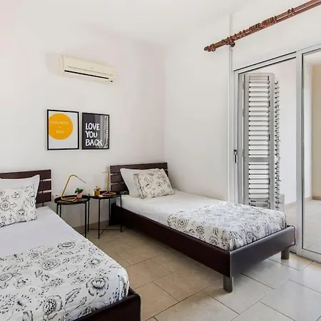 Center Floor Big Balcony 2br Close To The