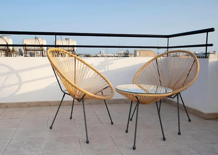 Center Floor Big Balcony 2br Close To The Апартаменты *