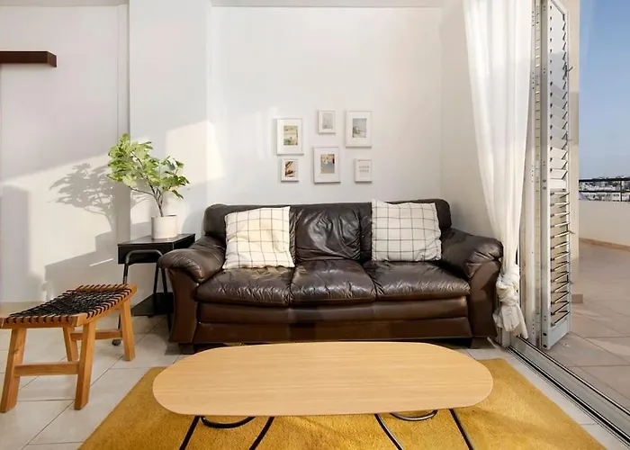 Center Floor Big Balcony 2br Close To The Апартаменты