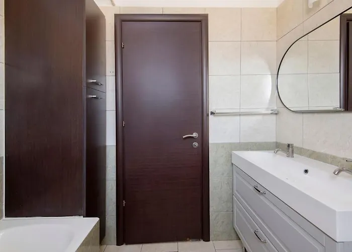 Апартаменты Center Floor Big Balcony 2br Close To The *