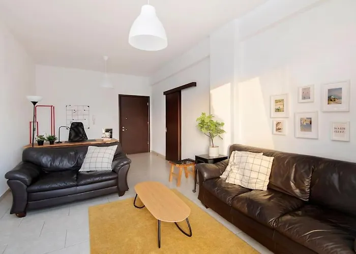 Апартаменты Center Floor Big Balcony 2br Close To The